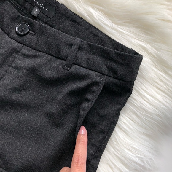 NWOT. TALULA Shorts - Picture 3 of 4